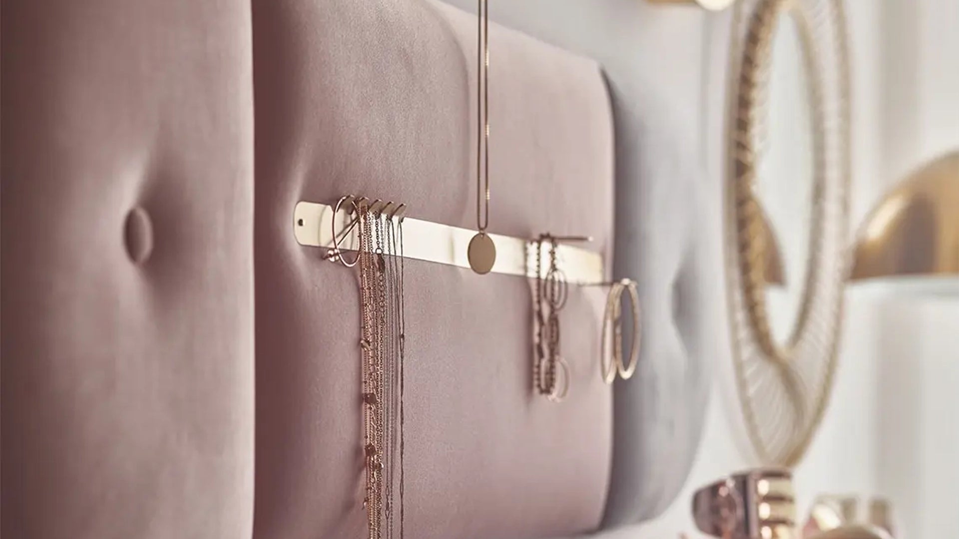 Padded Wall Panels Pink set with jewellery Decormania UK